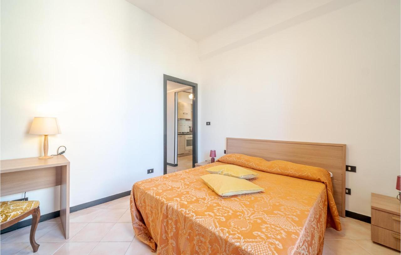 Amazing In With Kitchenette