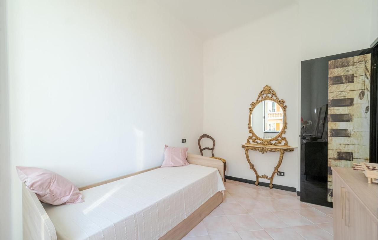 Amazing In With Kitchenette *